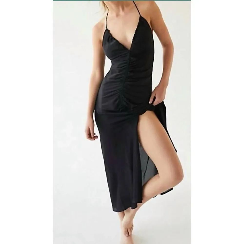 New No Tags  FREE PEOPLE Nothing Better Midi Slip Dress in Black Size M